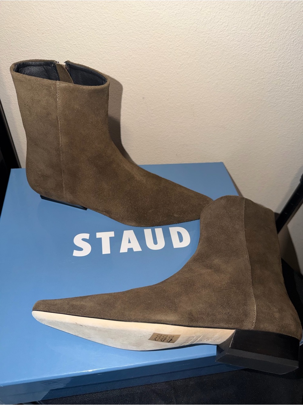 STAUD “Wally” Flat Ankle Boots EU 37